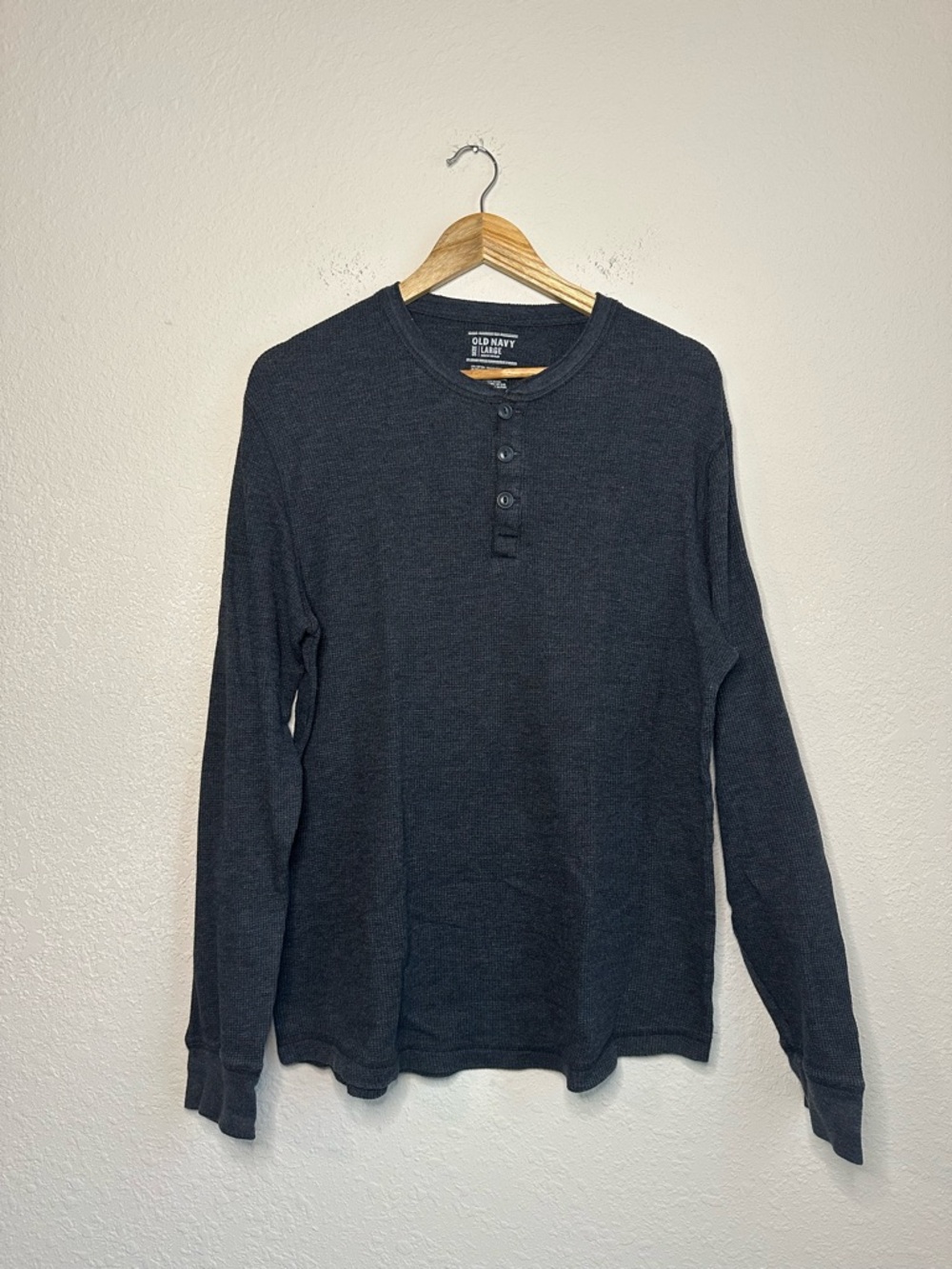 Old Navy Charcoal Henley Long-Sleeve Shirt Size Large